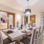Mar Villa
